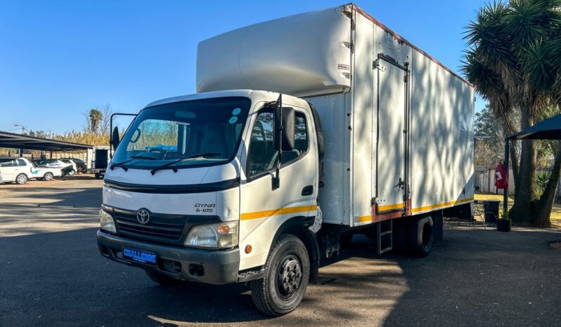 
								2009 Toyota Dyna 6-105 3.5 Ton F/C C/C full									