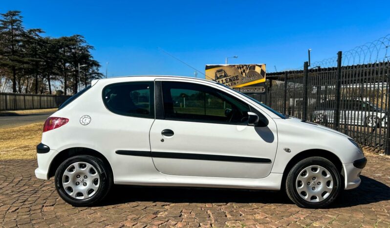 
								2008 Peugeot 206 1.4 3-Door PopArt full									