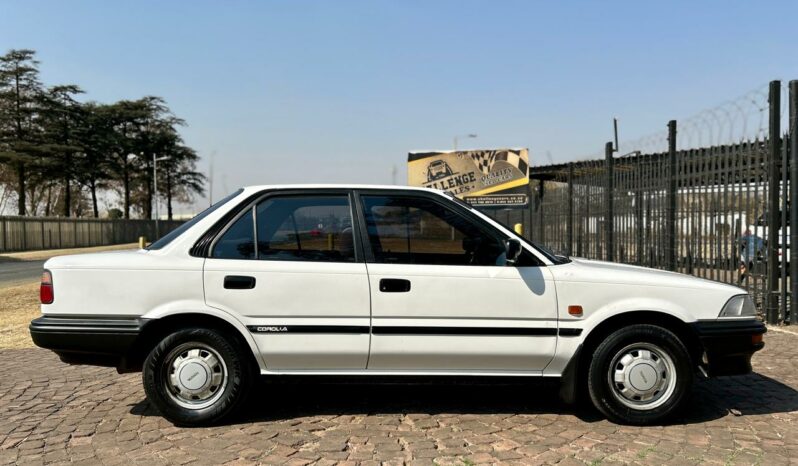 
								1993 Toyota Corolla 1.3 L full									