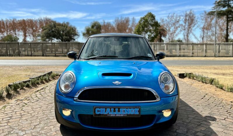 
								2011 MINI Cooper S full									