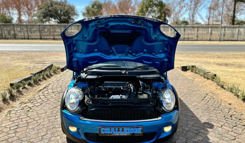 
								2011 MINI Cooper S full									