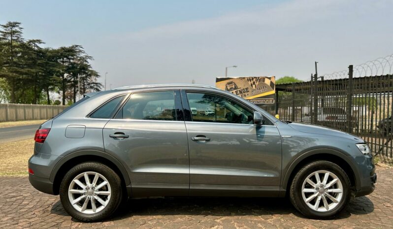 
								2014 Audi Q3 2.0TDI SE full									