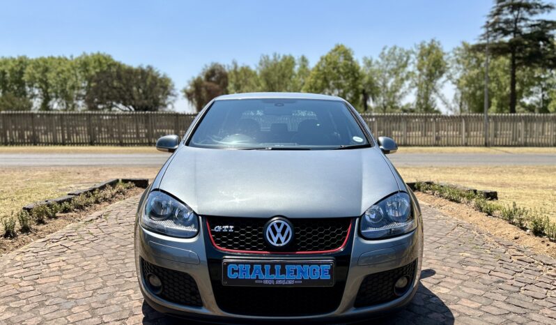 
								2005 Volkswagen Golf GTi full									