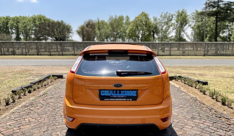 
								2010 Ford Focus ST 5-Door full									