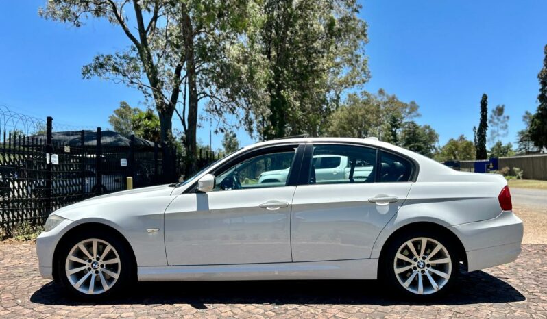 
								BMW 3 Series 320d Exclusive Auto full									