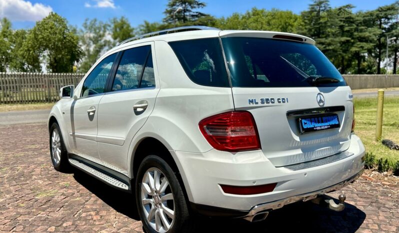 
								Mercedes-Benz ML350CDI Grand Edition full									