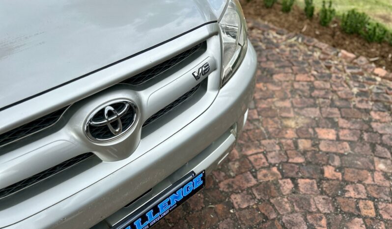 
								Toyota Hilux V6 4.0 Double Cab 4×4 Raider full									