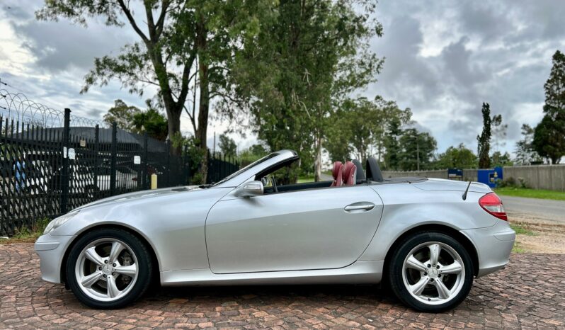 
								Mercedes-Benz SLK SLK350 full									