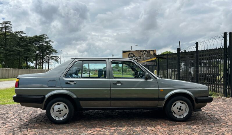 
								Volkswagen Jetta II CLX Auto full									