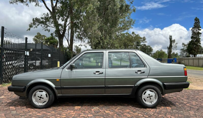 
								Volkswagen Jetta II CLX Auto full									