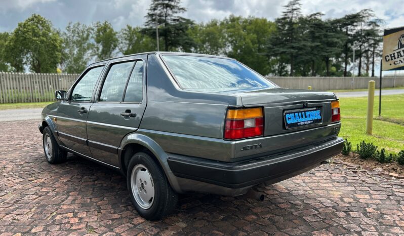 
								Volkswagen Jetta II CLX Auto full									