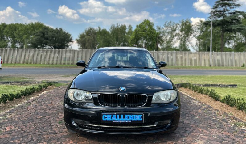 
								BMW 1 Series 116i 3-Door full									