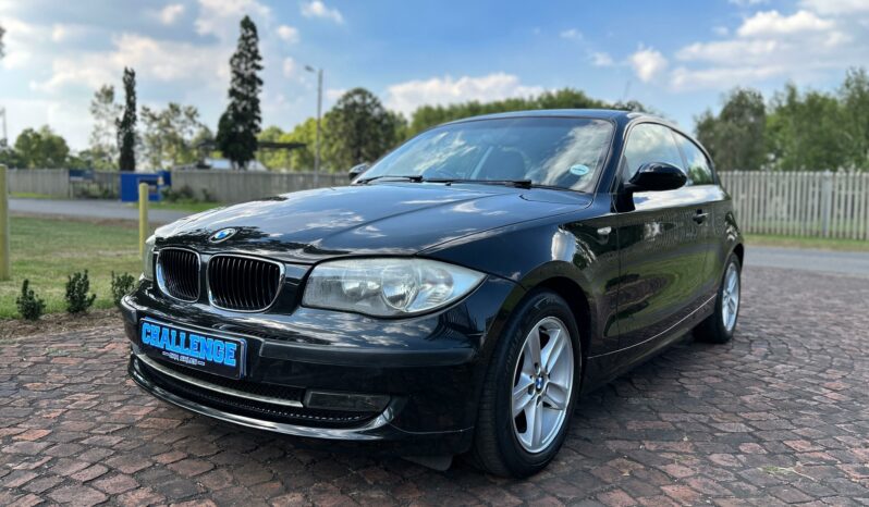 
								BMW 1 Series 116i 3-Door full									