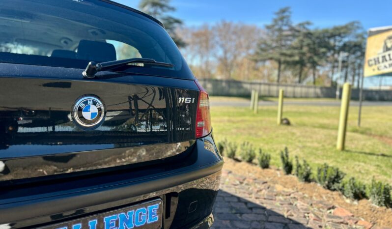 
								BMW 1 Series 116i 3-Door full									