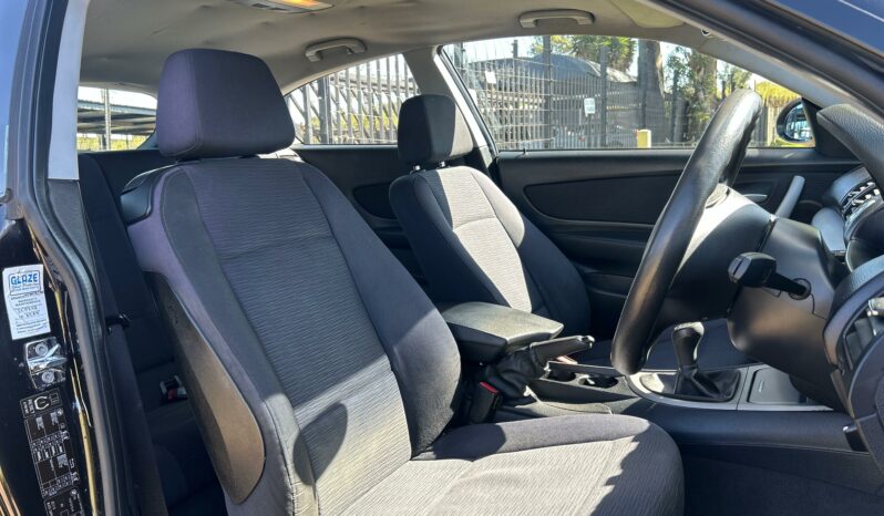 
								BMW 1 Series 116i 3-Door full									