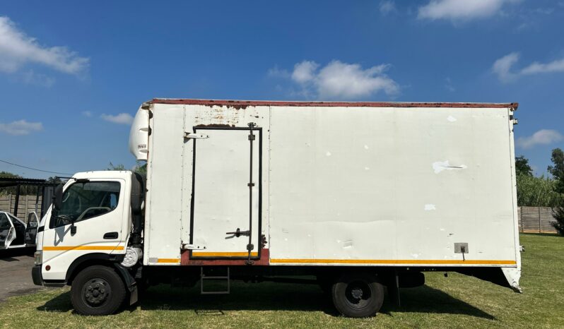 
								Toyota Dyna 6-104 3.5 Ton F/C C/C full									