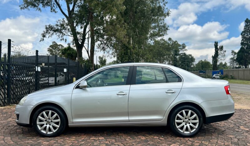 
								Volkswagen Jetta 1.9TDI Comfortline full									