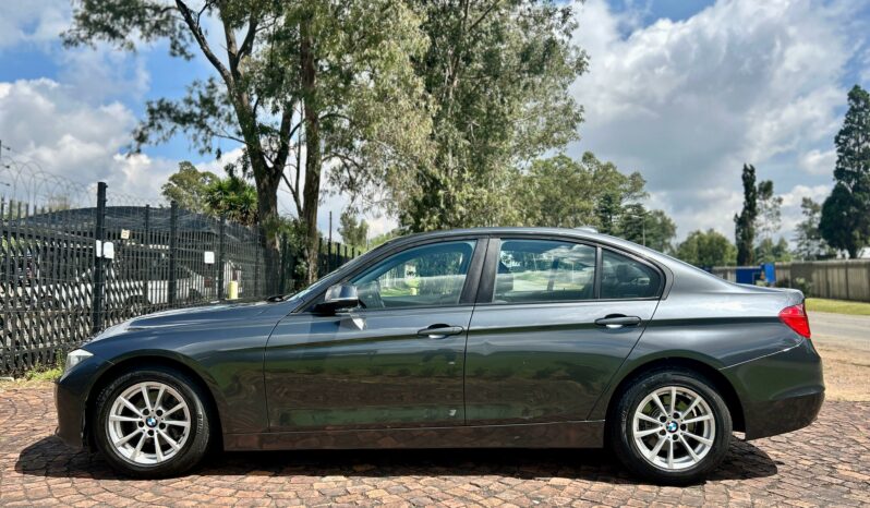 
								BMW 3 Series 316i Auto F30 full									