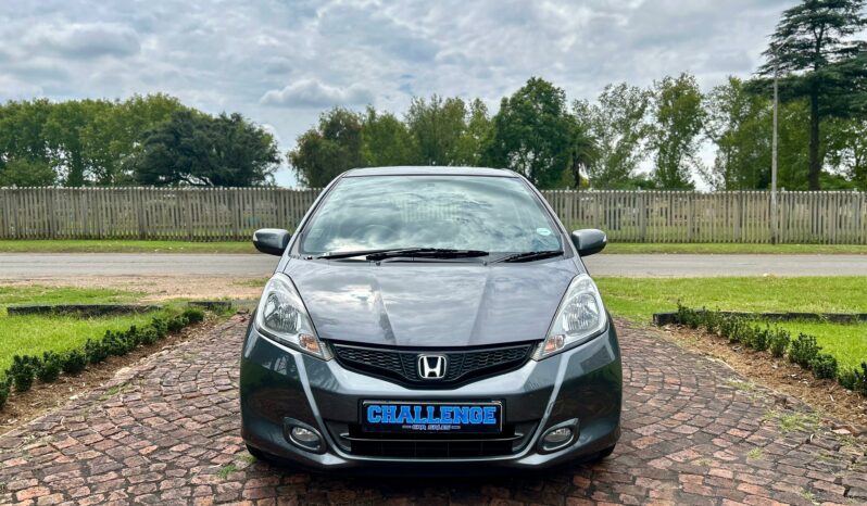 
								Honda Jazz 1.5 Executive full									