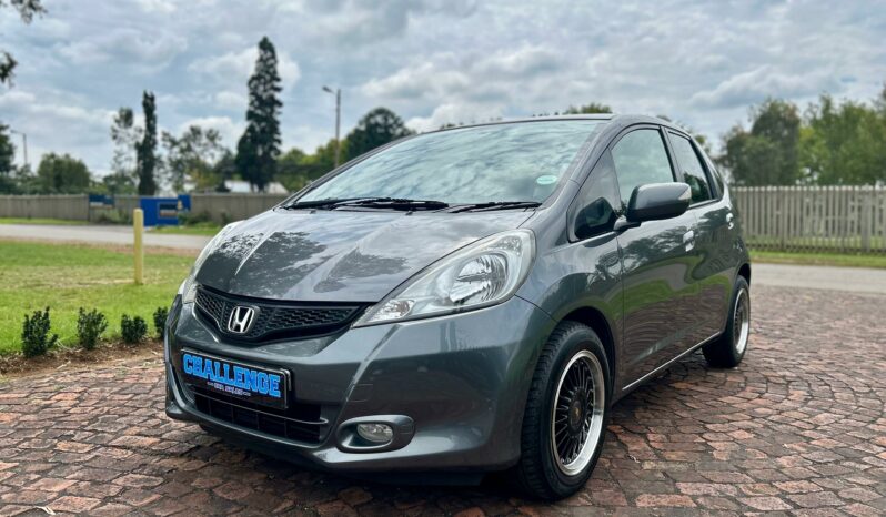 
								Honda Jazz 1.5 Executive full									