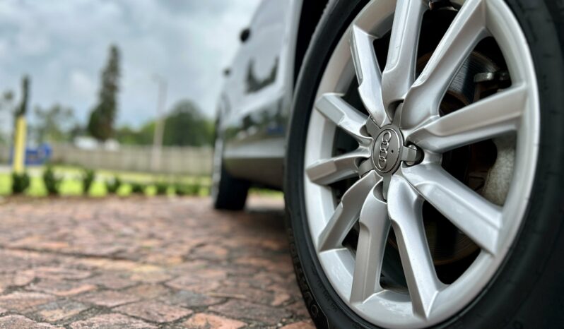 
								2014 Audi Q3 2.0TDI SE full									
