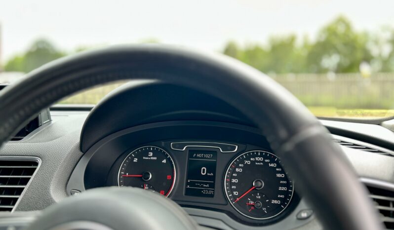 
								2014 Audi Q3 2.0TDI SE full									