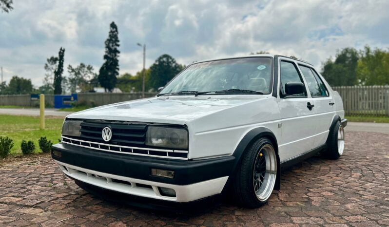 
								Volkswagen Jetta 2.0 16V Exec full									