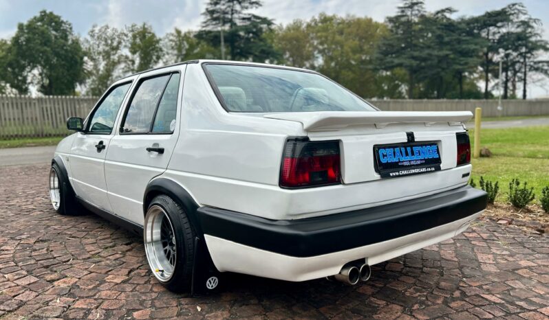 
								Volkswagen Jetta 2.0 16V Exec full									