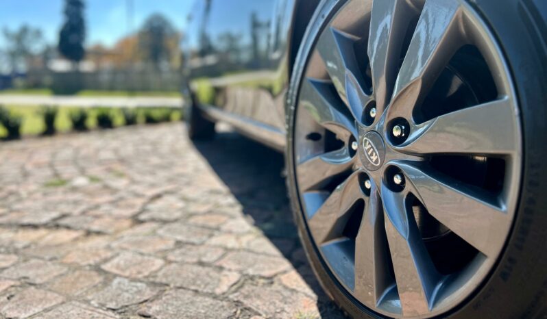 
								Kia Cerato Sedan 2.0 SX full									