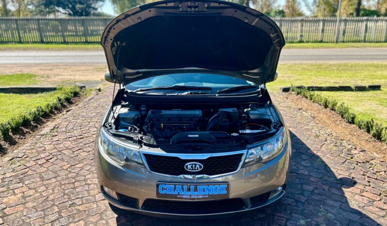 
								Kia Cerato Sedan 2.0 SX full									