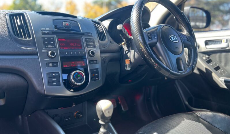 
								Kia Cerato Sedan 2.0 SX full									
