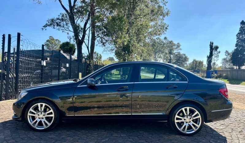 
								Mercedes-Benz C-Class C350CDI Elegance full									