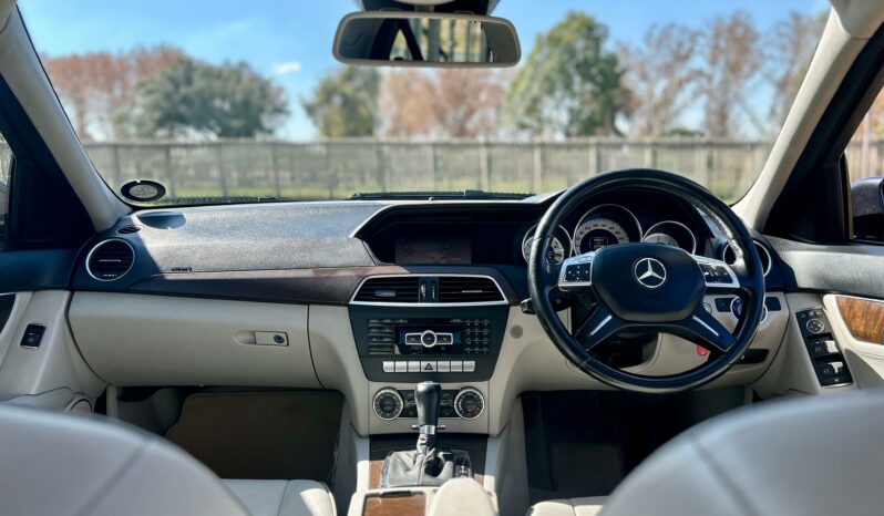
								Mercedes-Benz C-Class C350CDI Elegance full									