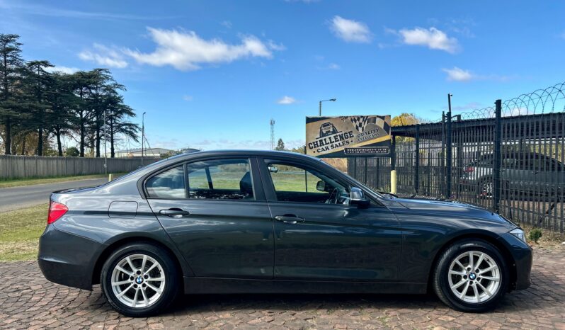 
								BMW 3 Series 316i Auto full									