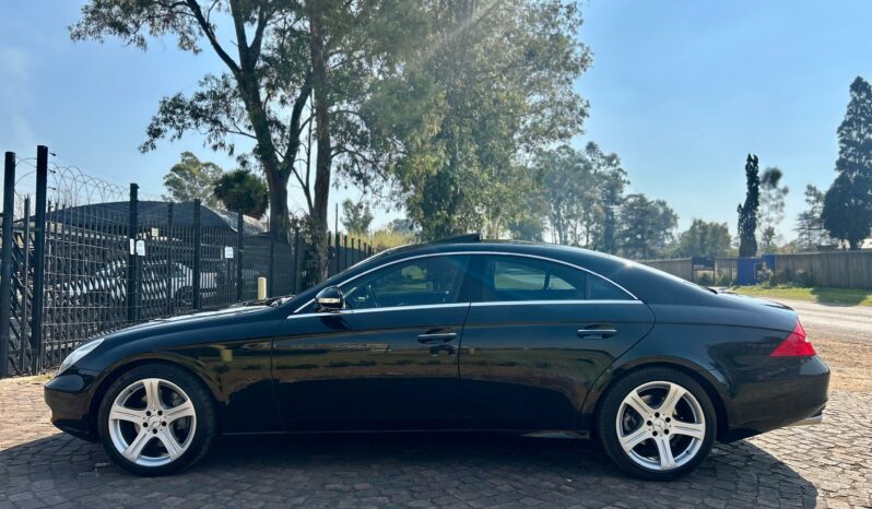 
								Mercedes-Benz CLS CLS500 full									