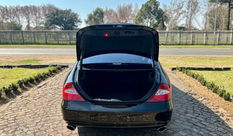 
								Mercedes-Benz CLS CLS500 full									