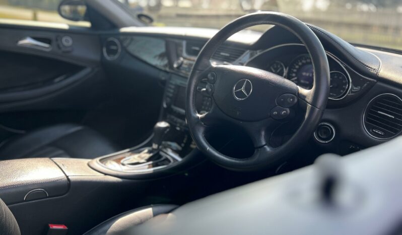 
								Mercedes-Benz CLS CLS500 full									