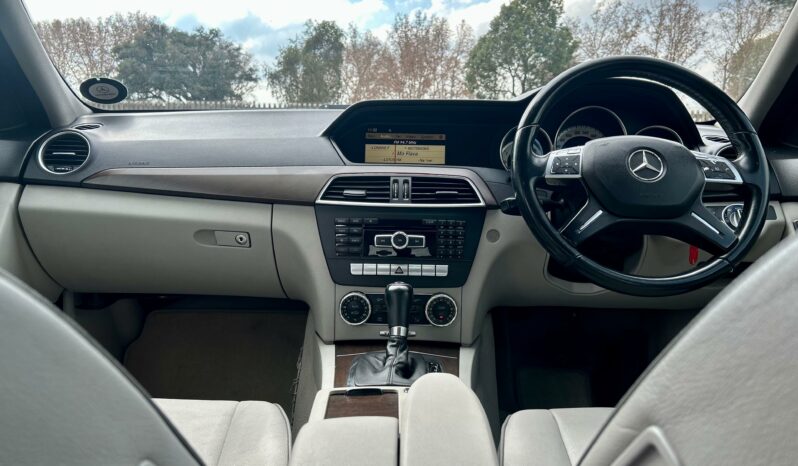
								Mercedes-Benz C-Class C350CDI Elegance full									