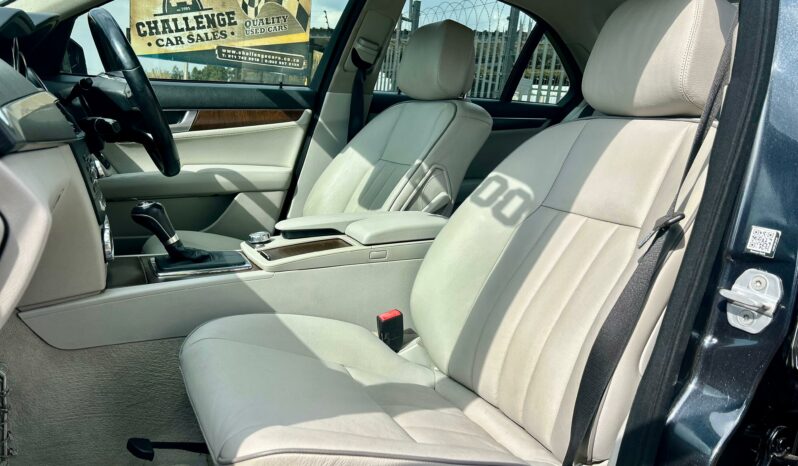 
								Mercedes-Benz C-Class C350CDI Elegance full									