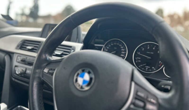 
								BMW 3 Series 316i Auto full									