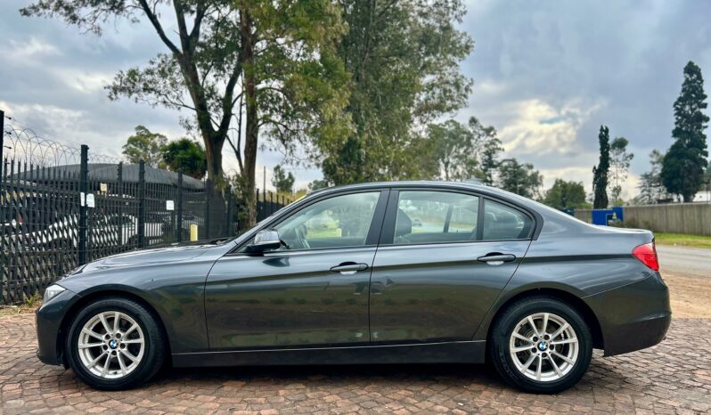 
								BMW 3 Series 316i Auto full									