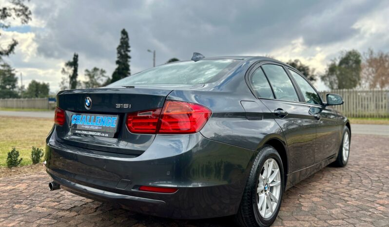 
								BMW 3 Series 316i Auto full									