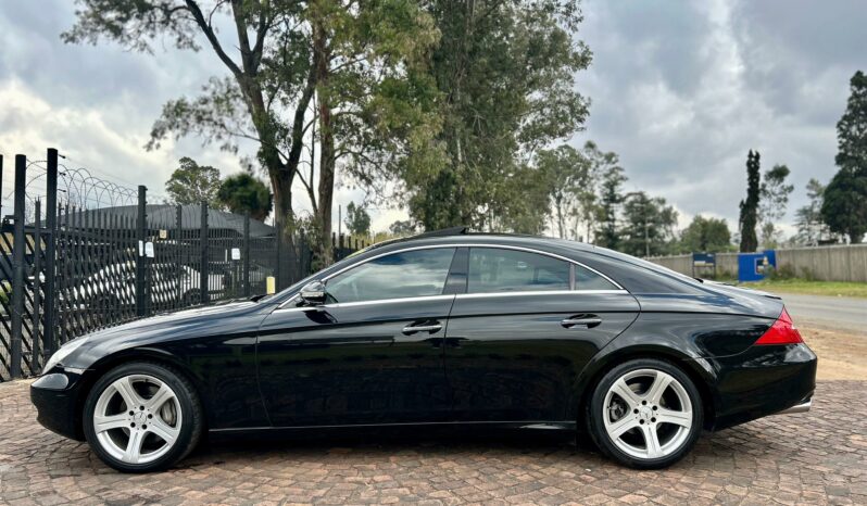 
								Mercedes-Benz CLS CLS500 full									