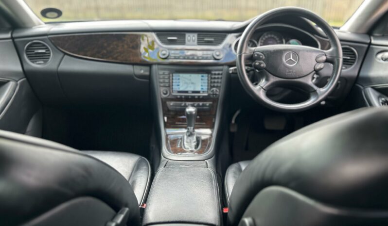 
								Mercedes-Benz CLS CLS500 full									