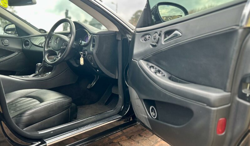 
								Mercedes-Benz CLS CLS500 full									