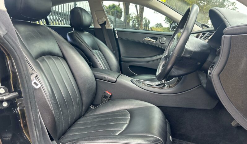 
								Mercedes-Benz CLS CLS500 full									