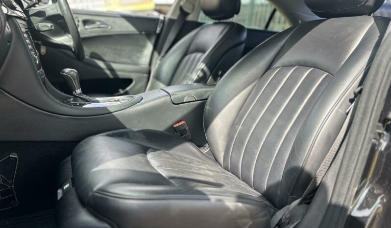 
								Mercedes-Benz CLS CLS500 full									