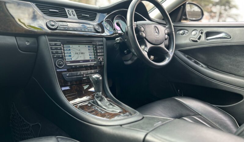 
								Mercedes-Benz CLS CLS500 full									