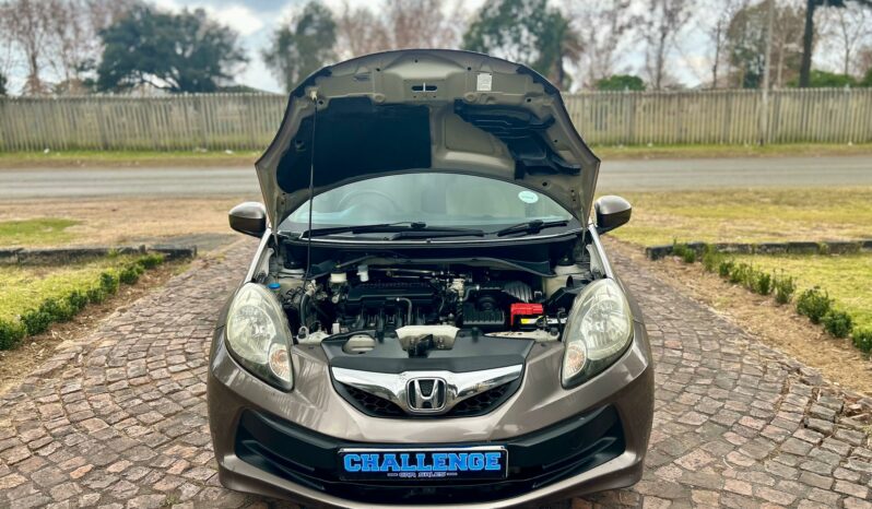 
								Honda Brio Hatch 1.2 Comfort full									