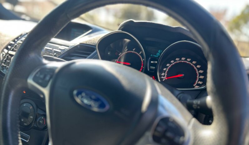 
								Ford Fiesta ST full									